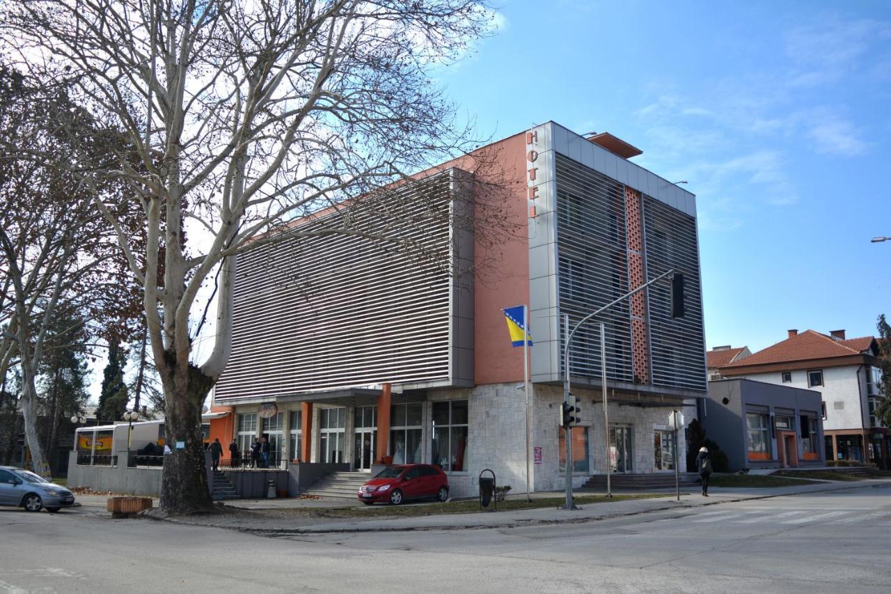 Hotel Lukavac Zewnętrze zdjęcie